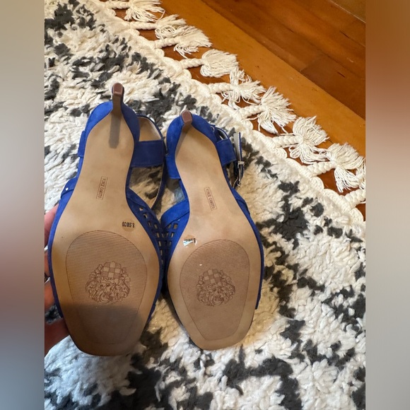 NWOT Vince Camuto royal blue heels - Picture 10 of 16